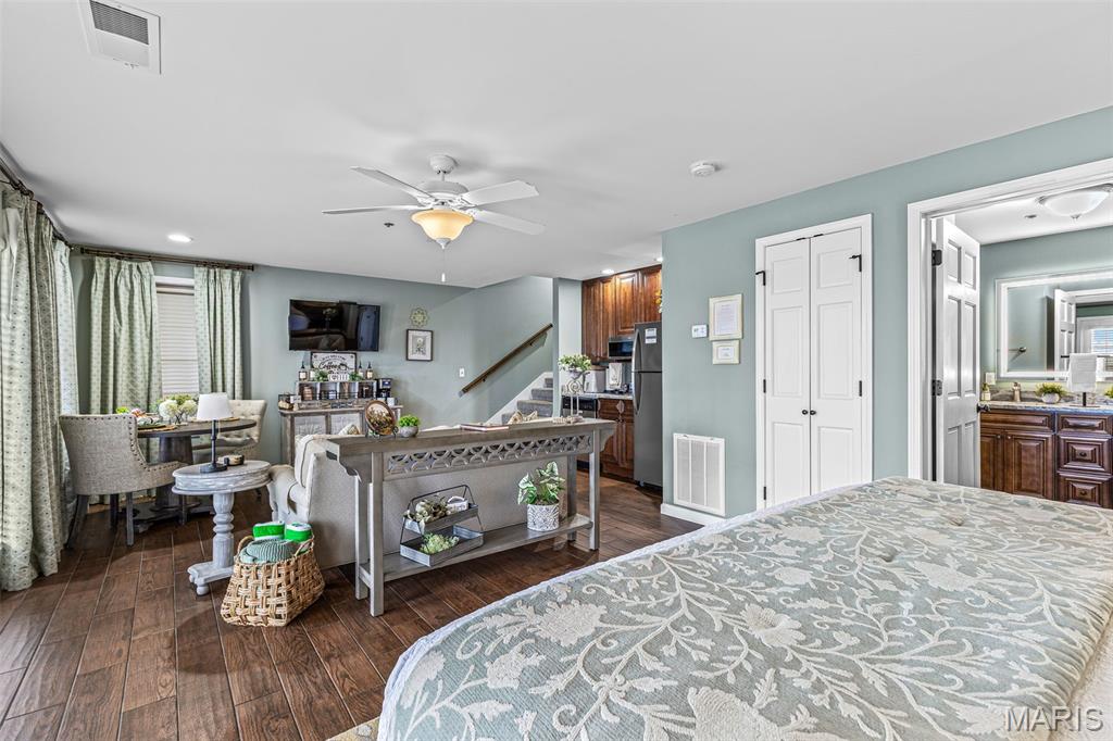 Chaumette Villages - Commercial Sale