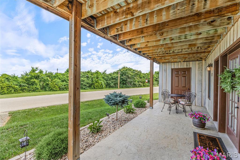 Chaumette Villages - Commercial Sale