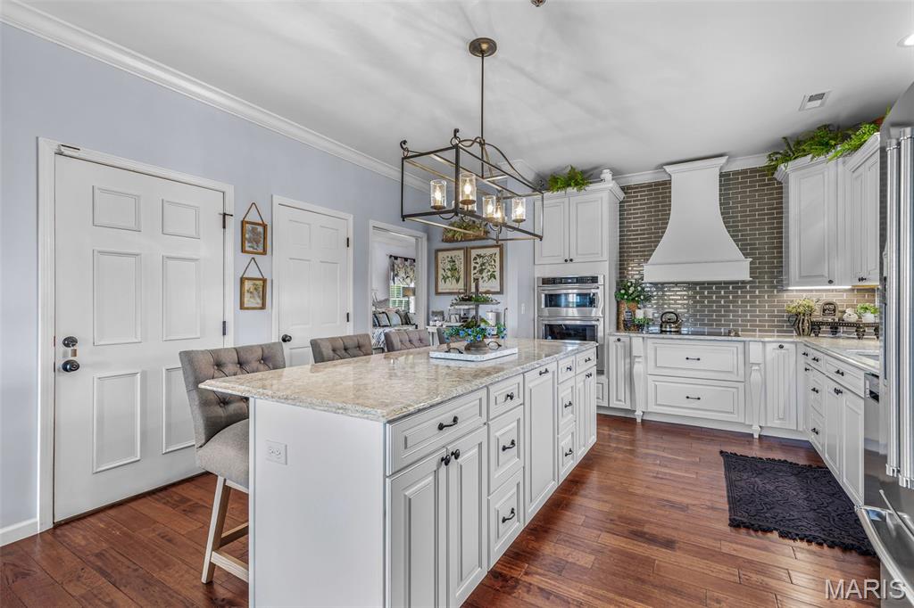 Chaumette Villages - Commercial Sale