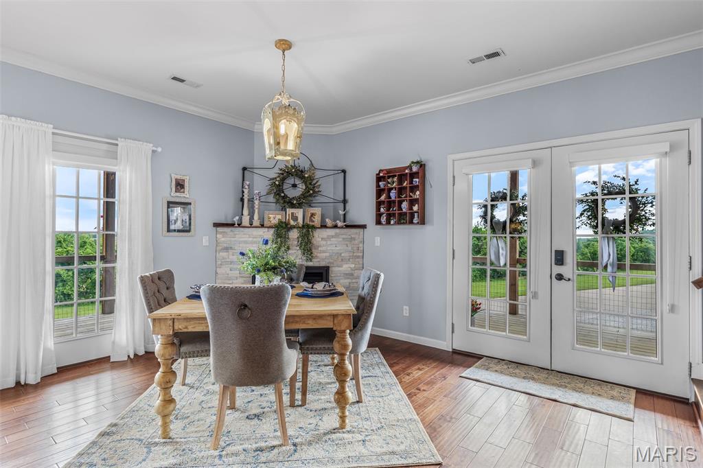 Chaumette Villages - Commercial Sale