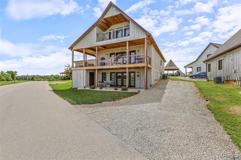 Chaumette Villages - Commercial Sale