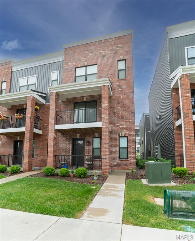 La Collina Terrace - Residential Lease