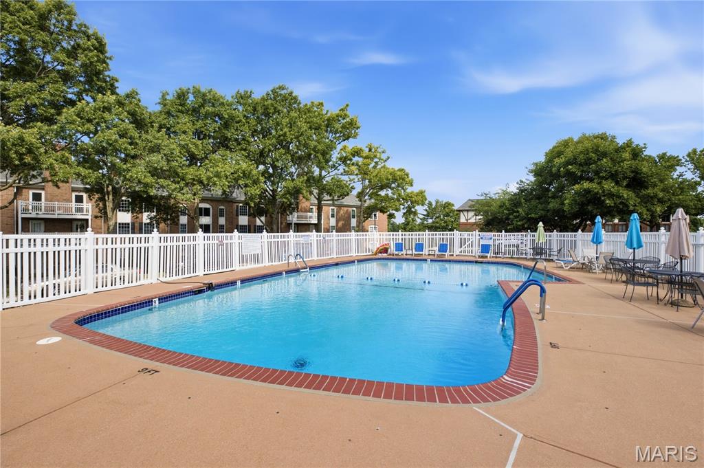 Cambridge Courts Condo - Residential