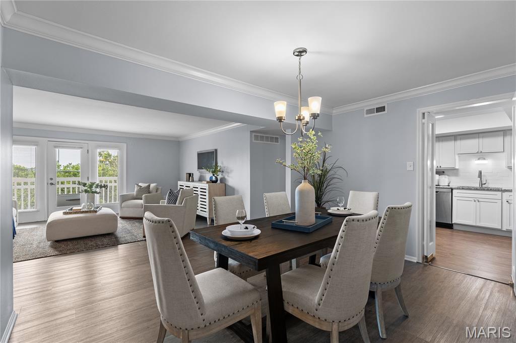 Cambridge Courts Condo - Residential