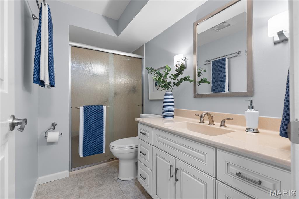 Cambridge Courts Condo - Residential