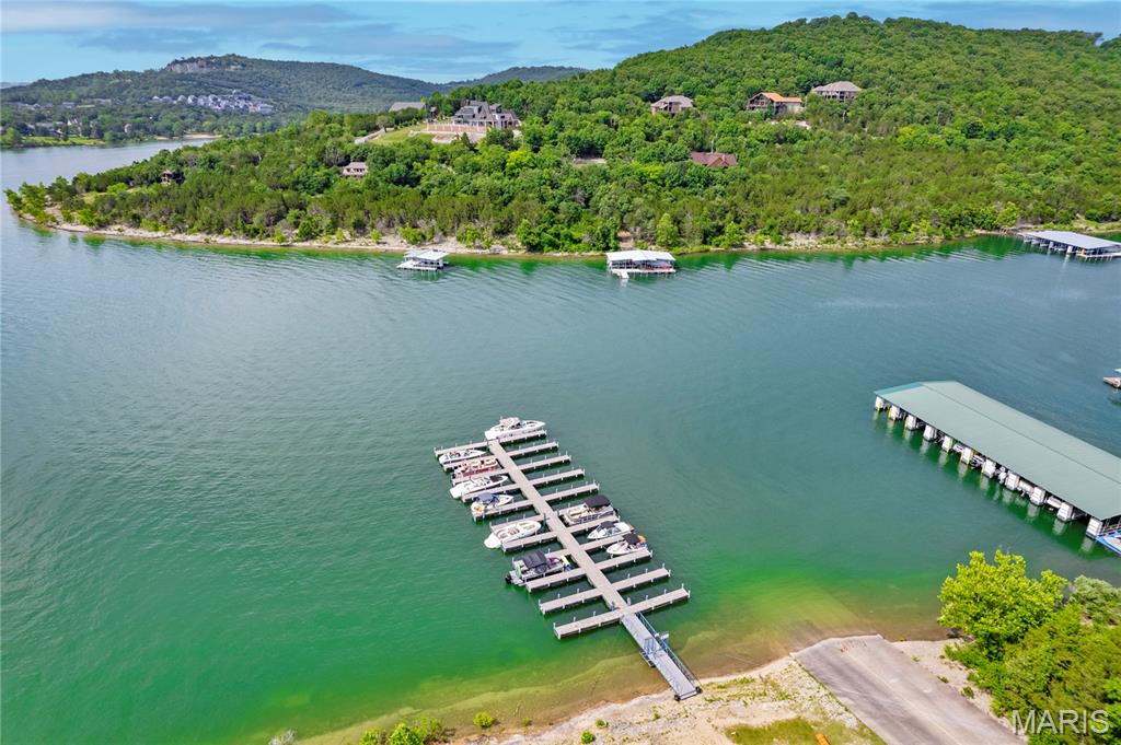 Emerald Pointe - Residential