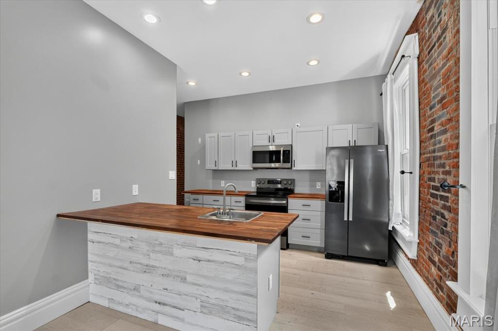 St Louis Commons Add - Residential