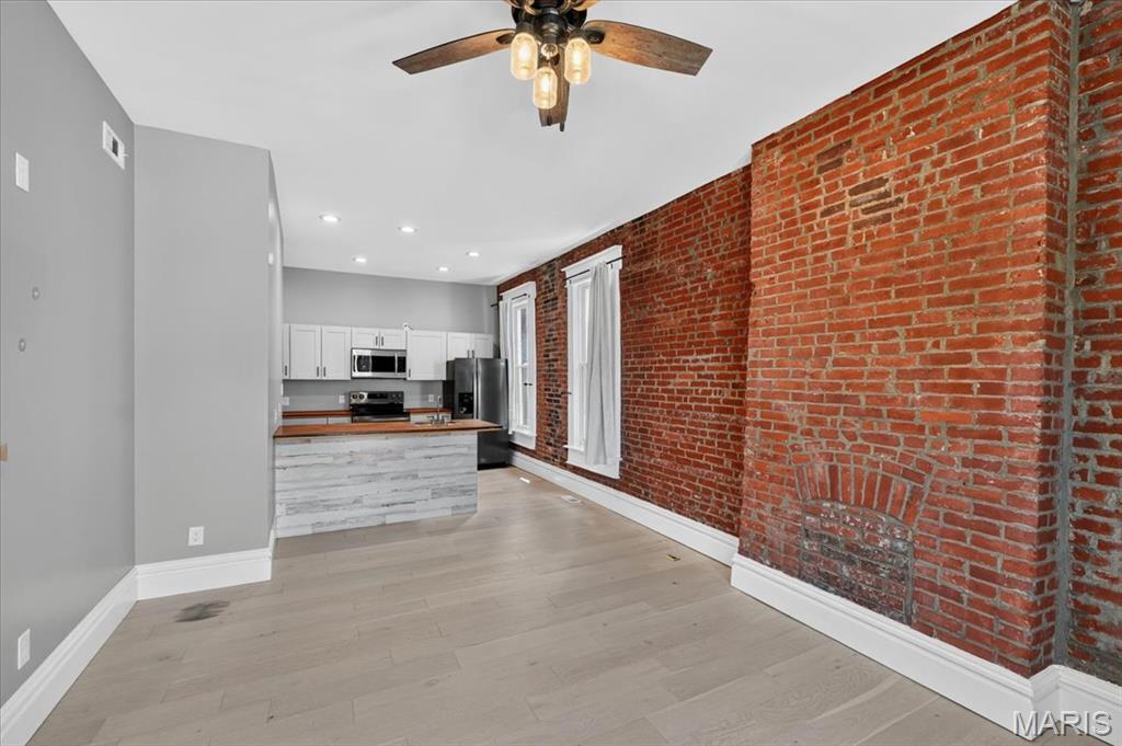 St Louis Commons Add - Residential