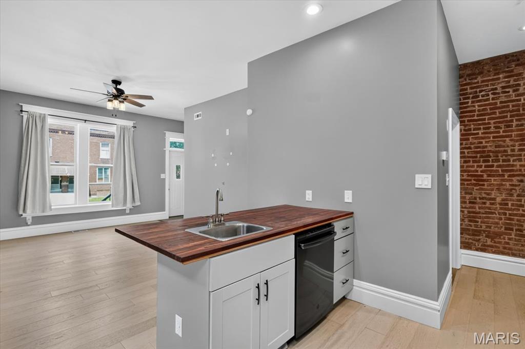 St Louis Commons Add - Residential