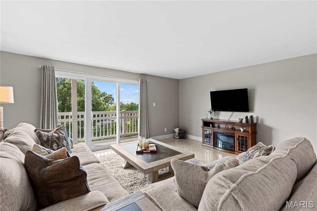 Cambridge Courts Condo - Residential