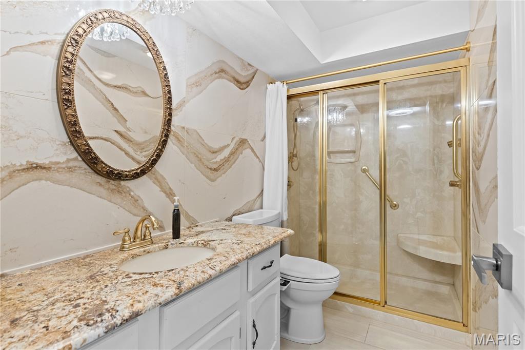 Cambridge Courts Condo - Residential