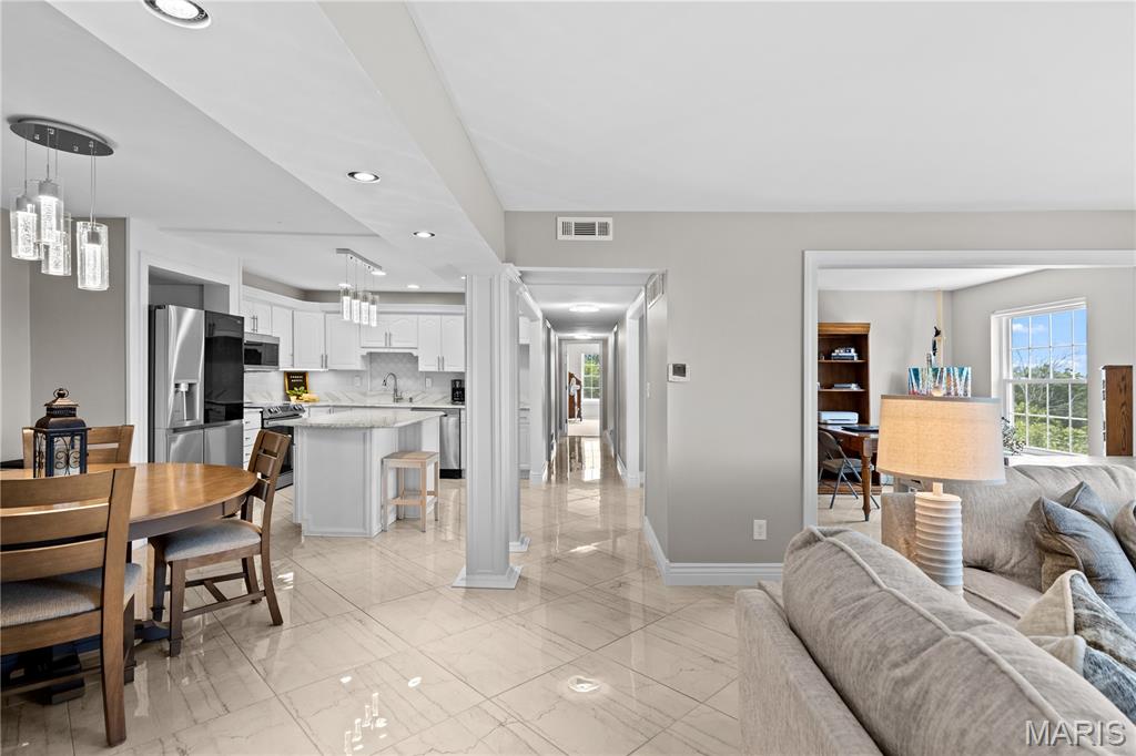 Cambridge Courts Condo - Residential