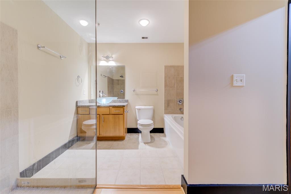 Lucas Lofts - Residential