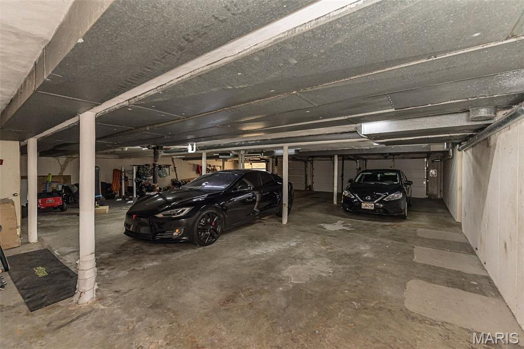 Lin Capri Condo - Residential