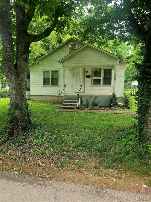 Newly Listed: Elegant 2 Bedroom, 1 Bathroom Residence Located on a Stunning Lot at 205 Morgan. This well-appointed home showcases spacious rooms and a large sunroom. Additional property features include a 2-car carport and storage shed. Excellent investment opportunity for rent at $69,900.