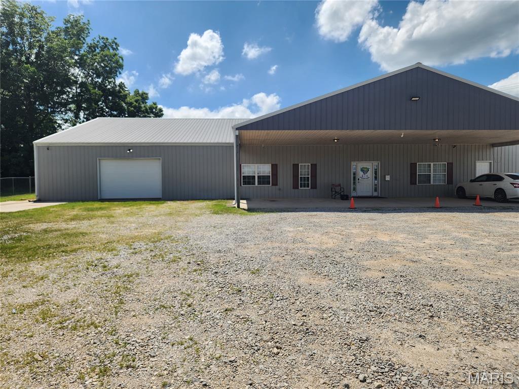 n/a - Commercial Lease