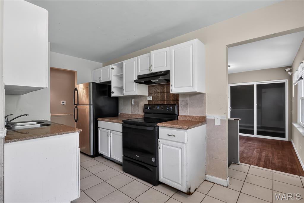 Hathaway Manor 9 - Residential