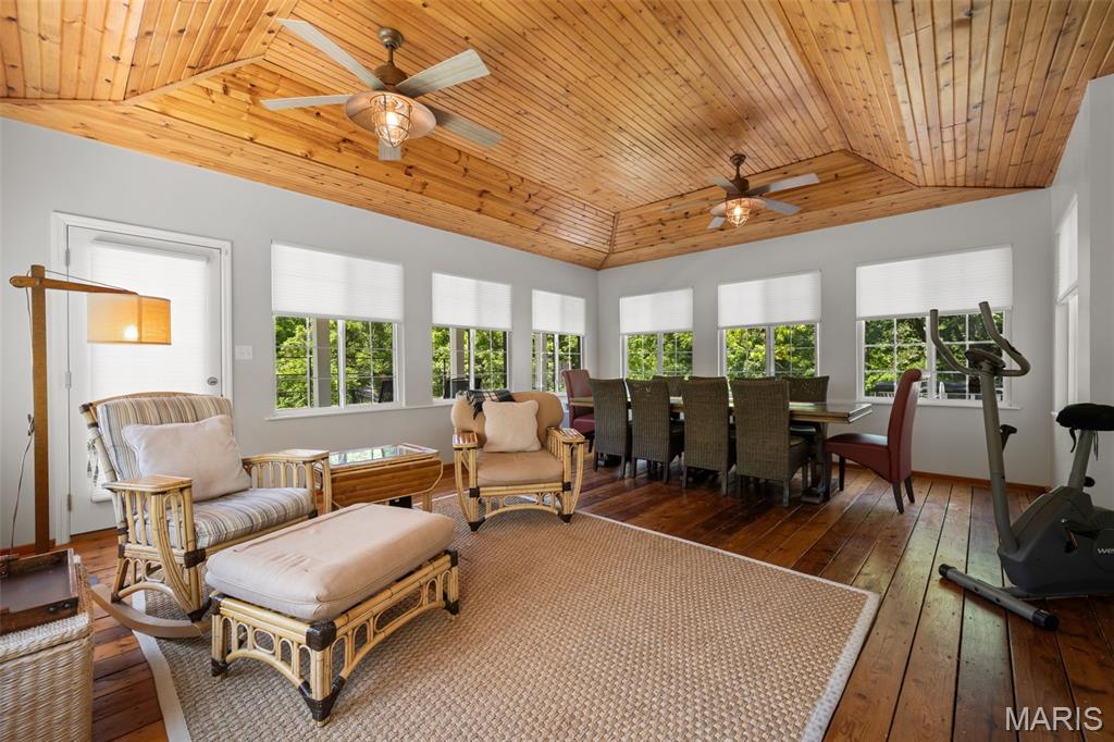 Bellerive Acres - Residential