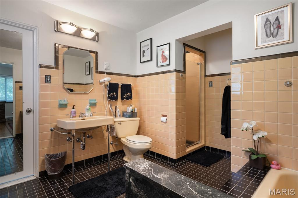 Bellerive Acres - Residential