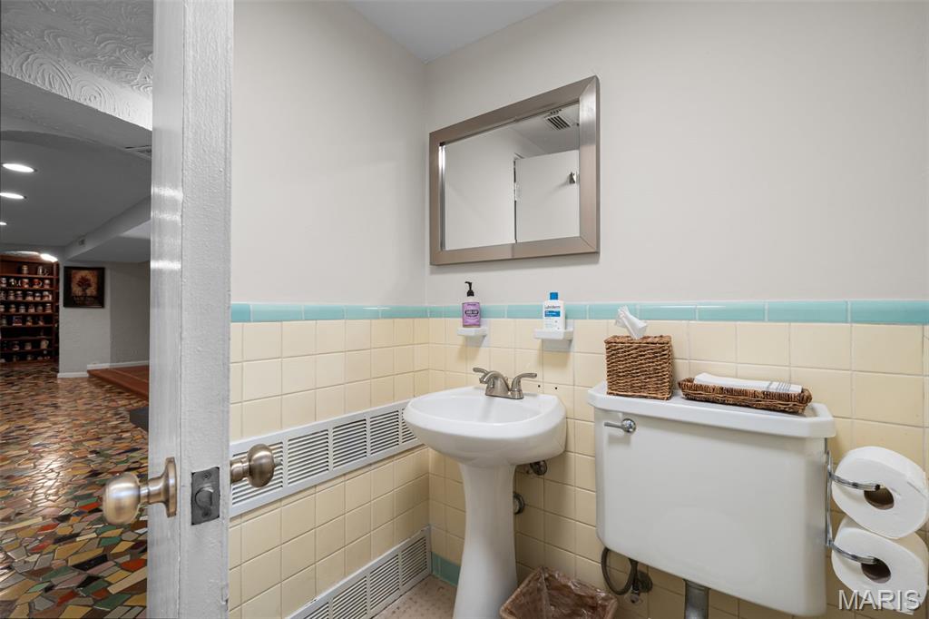 Bellerive Acres - Residential