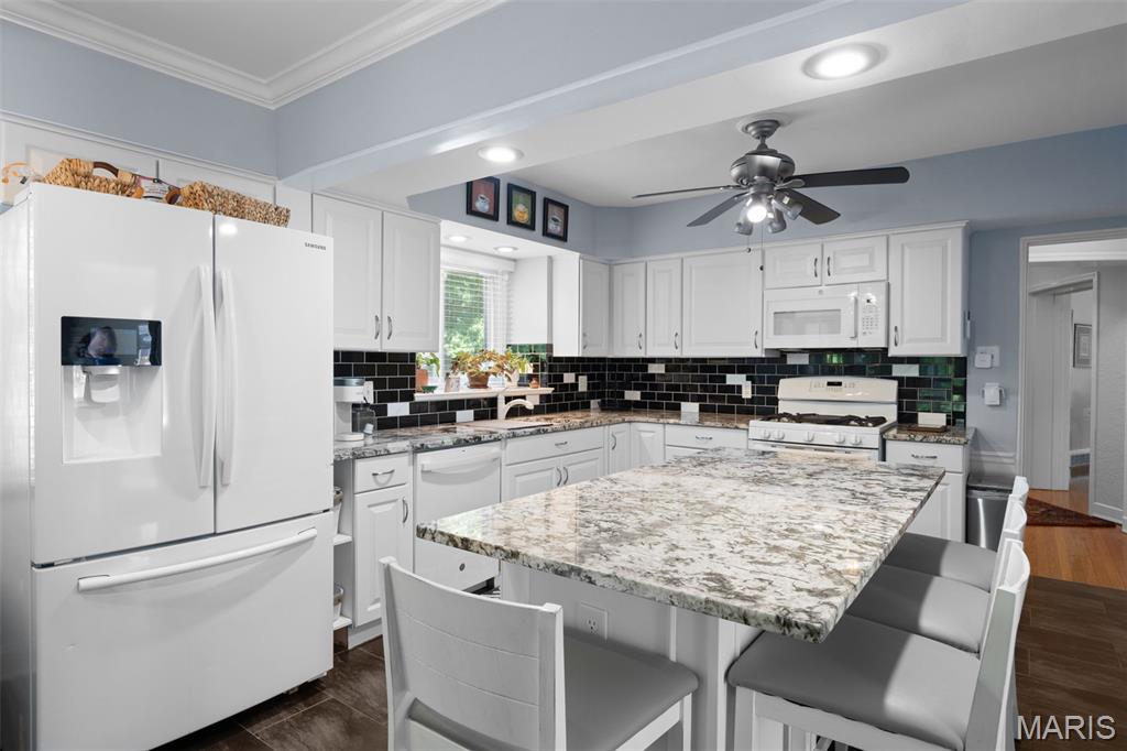Bellerive Acres - Residential
