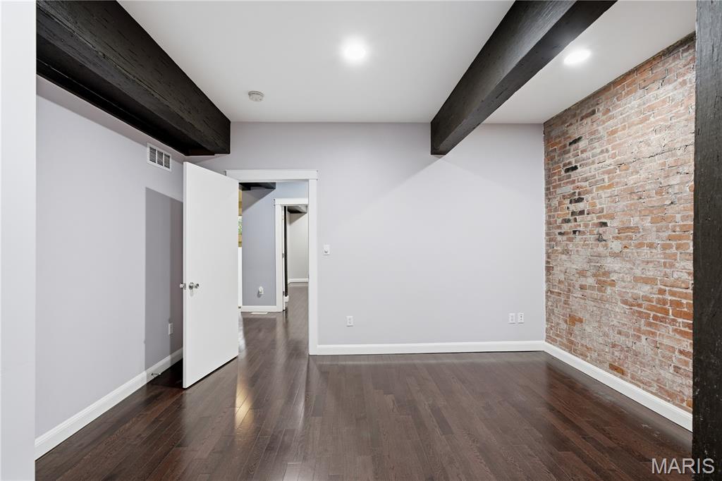 Pestalozzi Lofts Condos - Residential