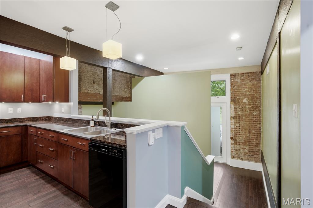 Pestalozzi Lofts Condos - Residential