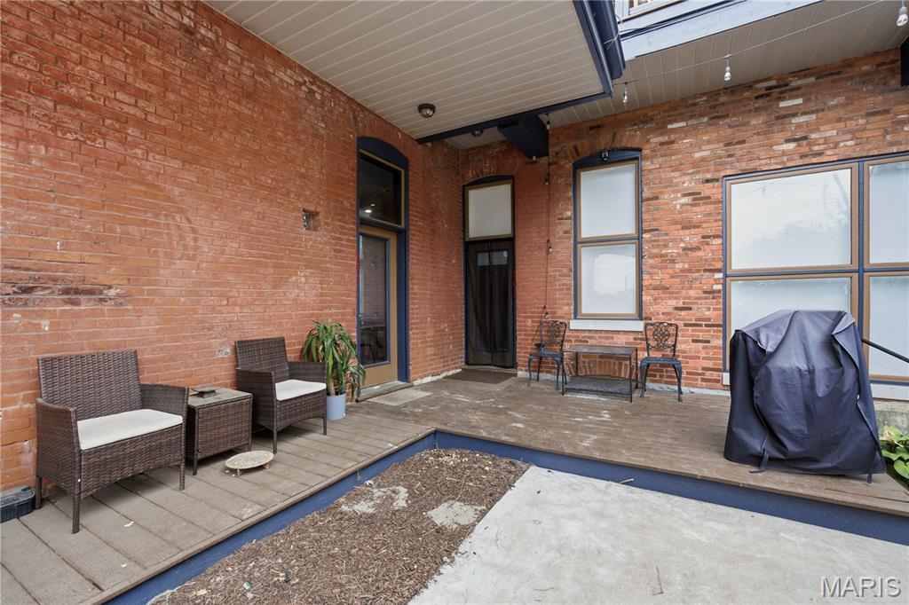 Pestalozzi Lofts Condos - Residential