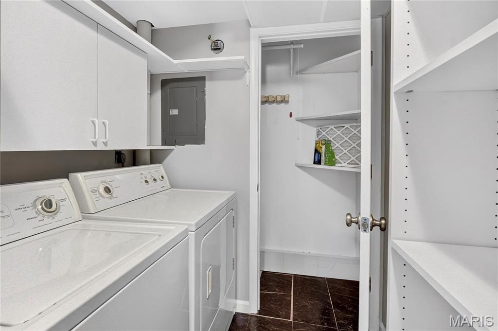 Summergate Garden Condos Ph1 1st Ammended - Residential
