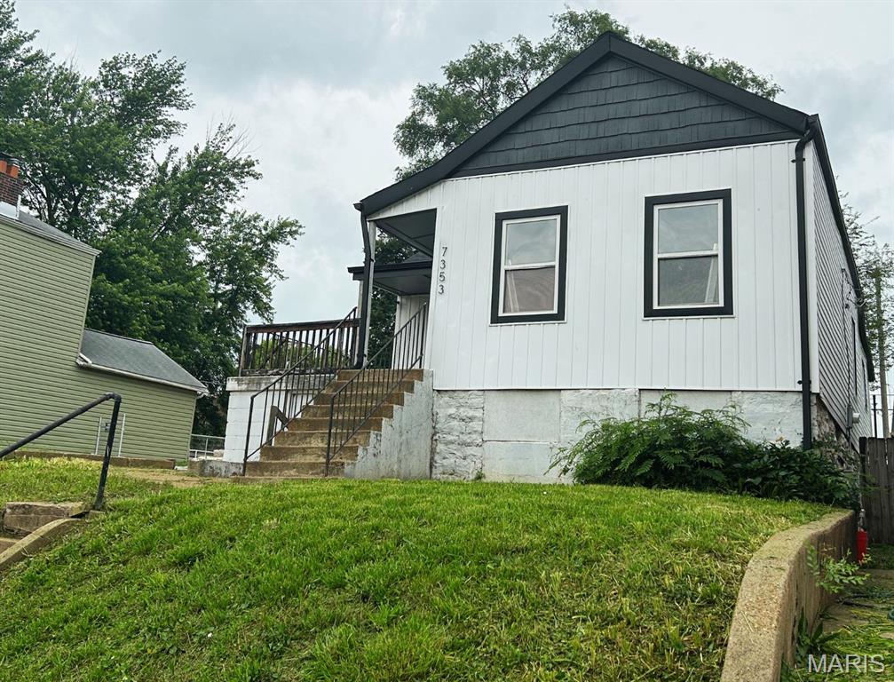 Great value-add opportunity in South St. Louis! This home underwent a full renovation and offers updated finishes and strong potential. It offers a great layout with additional storage in the basement. The property has some damages that will need to be repaired in order for it to be move-in ready again. This is an excellent opportunity for investors, rehabbers, or buyers looking to build equity - Don't miss it!

Being sold in AS IS condition. Seller will not make nor pay for repairs.