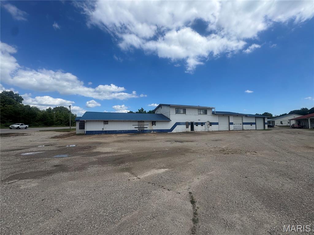 Highway 53 - Commercial Sale