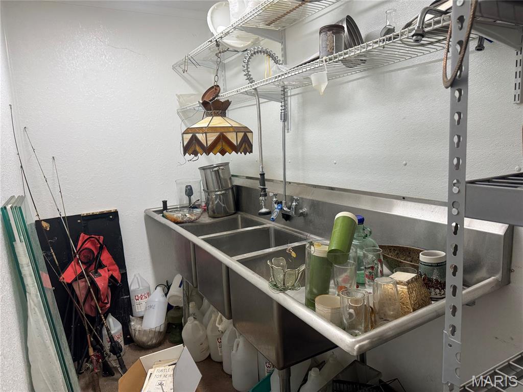 Highway 53 - Commercial Sale