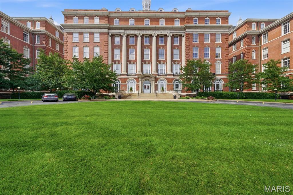 Georgian Condos - Residential
