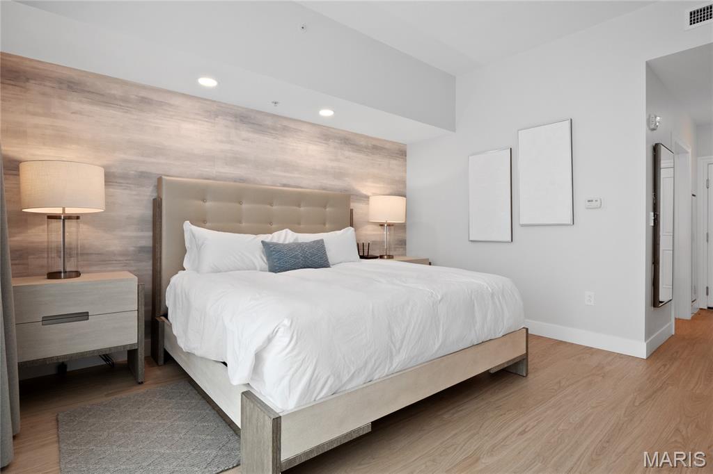 Park East Tower Condos - Residential Lease