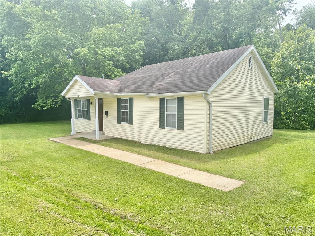 Great investment property or owner occupant looking for a little sweat equity.  3 bedroom, 1 bath on just under an acre. Home needs work but perfect opportunity to make it your own or to add to your rental portfolio. Selling as is. Seller to do no repairs/inspections.