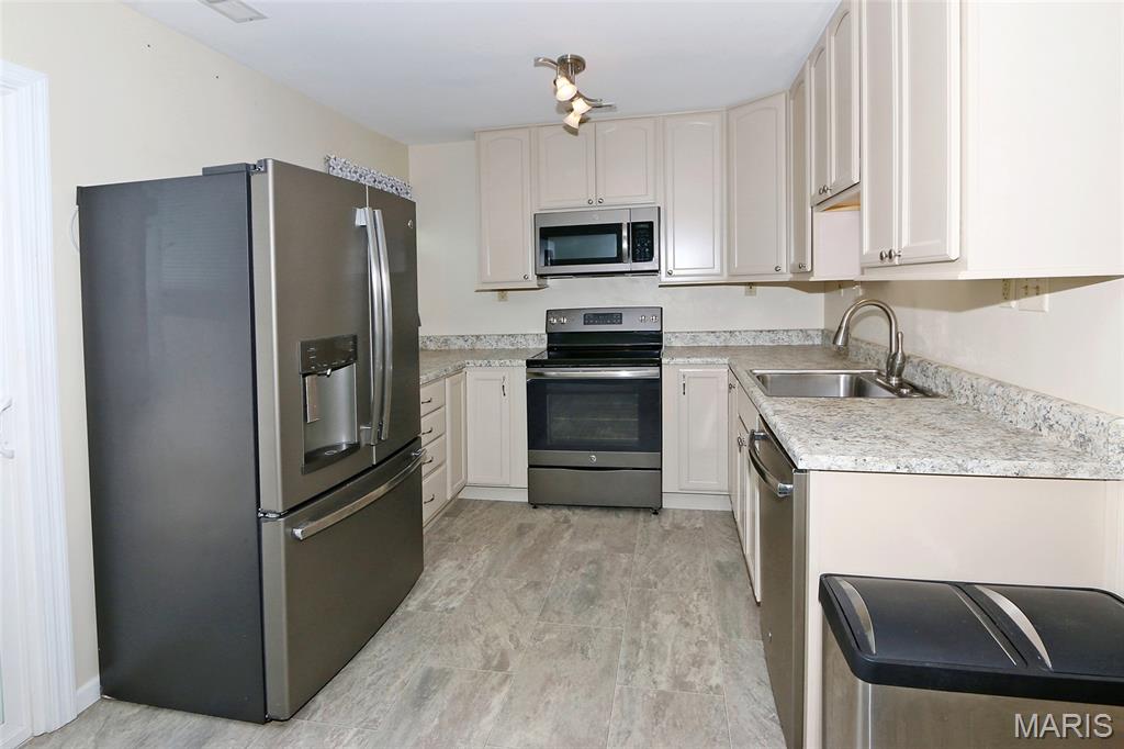 Victoria Crossing Iii Condo First - Residential