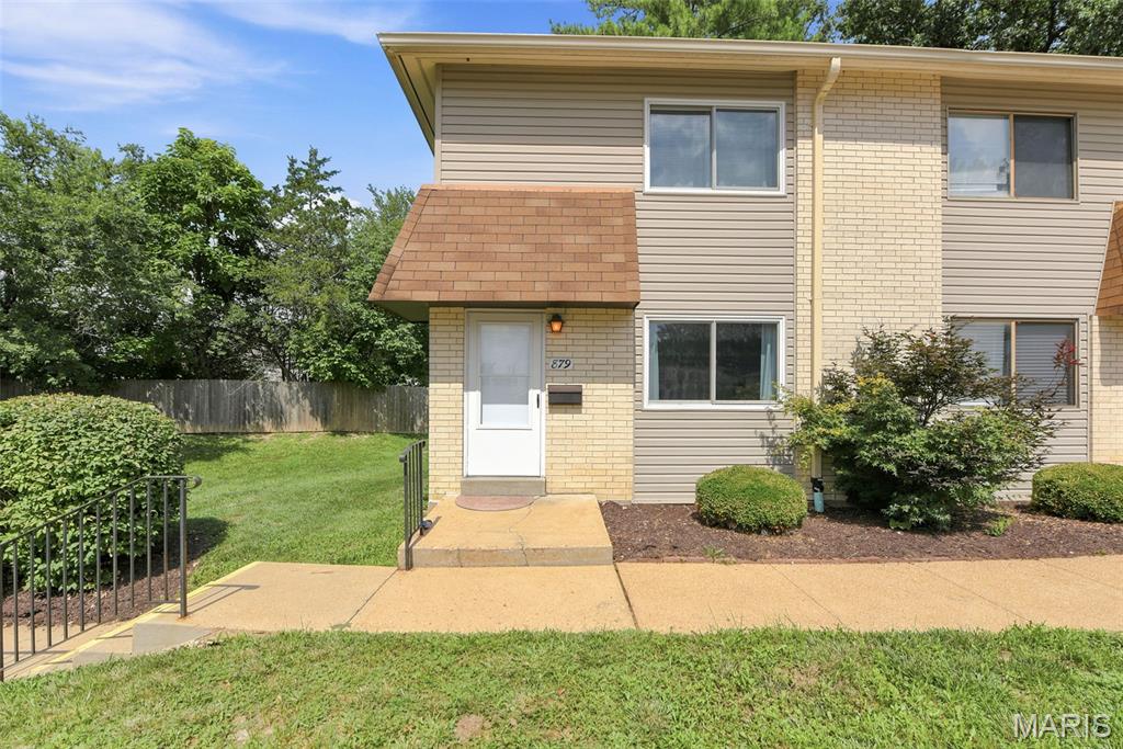 Burtonwood Manor 2 Condo - Residential