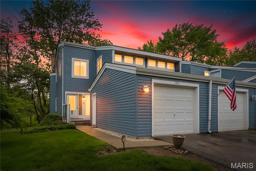 Back on market at no fault of seller. Move-in ready, occupancy permit completed.

Rare opportunity to own the only currently available end-unit in The Fairways. Filled with natural light, this home offers golf-course views across three levels, a finished walkout lower level, and flexible living space in one of Lake St. Louis’ most desirable condo communities.

3 bed, 4 bath with hardwood flooring on the main and upper level.
Large sliding doors on EVERY level open to decks from the living area and primary suite, plus a walkout patio below—perfect for relaxing, enjoying the view and outdoor space.

Bright, efficient kitchen with large window, ample cabinetry, and full appliance package, opening to a separate dining area and main living space. A wet bar adds additional functionality for entertaining.

Living room with fireplace and easy flow for everyday living or entertaining. Primary suite features vaulted ceilings, walk-in closet, private deck access, and a spacious bath with vessel sink and oversized shower. Second full bath renovated April 2026(!).
Finished walkout lower level offers flexible space for a rec room, office, or guests, along with laundry, storage, and a half bath.

Enjoy Lake St. Louis amenities including lake rights, boating, beaches, clubhouse, pool, golf, pickleball, parks, and more.
Low-maintenance living with HOA-covered exterior and recent community exterior updates including siding. Convenient location near highways, shopping, dining, and within an award-winning school district.

Showings to begin 4/30.