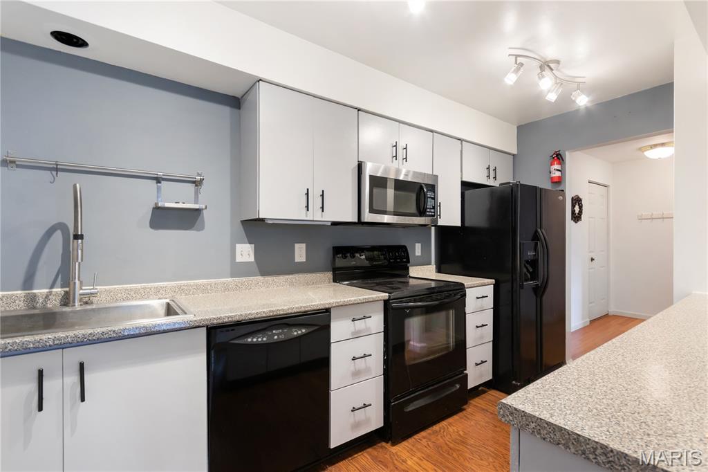 Second Floor/Waterman-Pershing - Residential