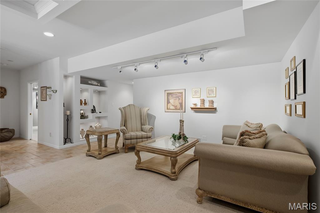 Williamsburg On The Green - Residential