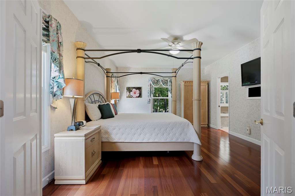 Williamsburg On The Green - Residential