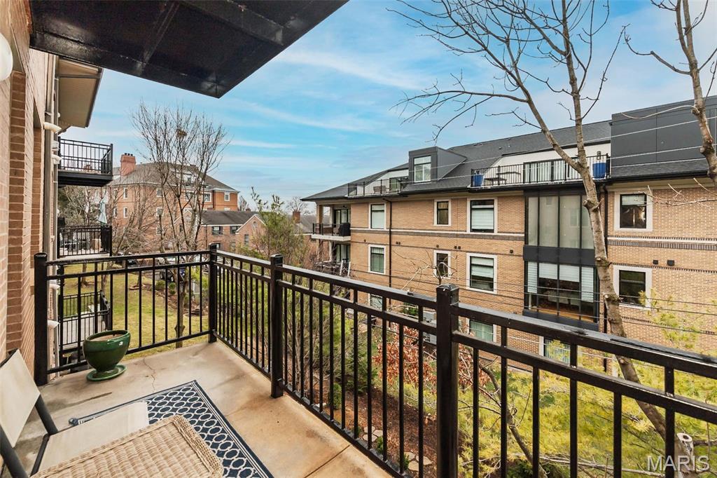 Brighton Way Condo - Residential