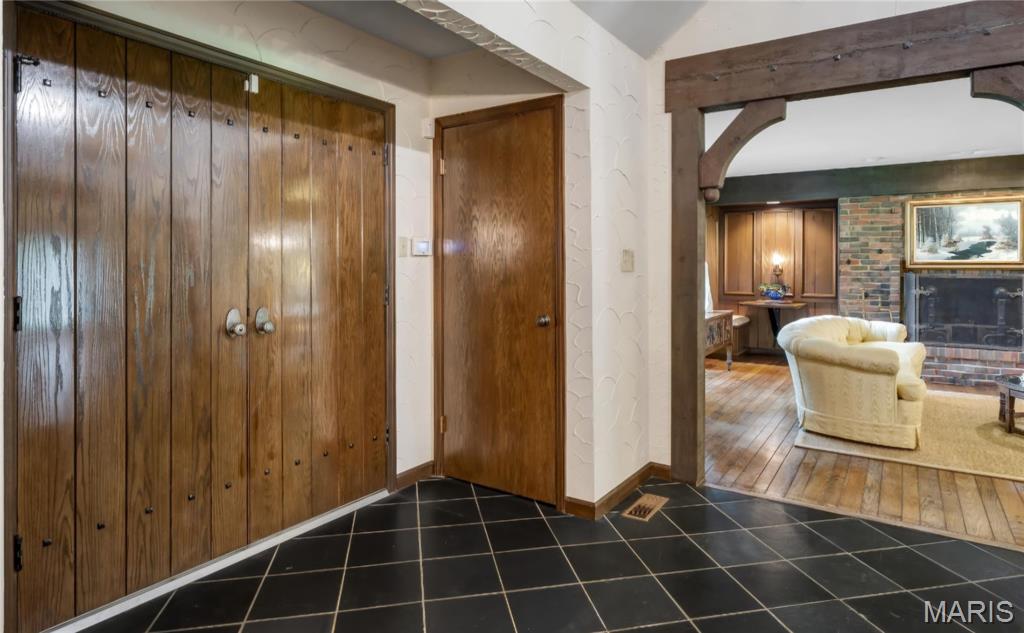 Meadowbrook Country Club Estates - Residential