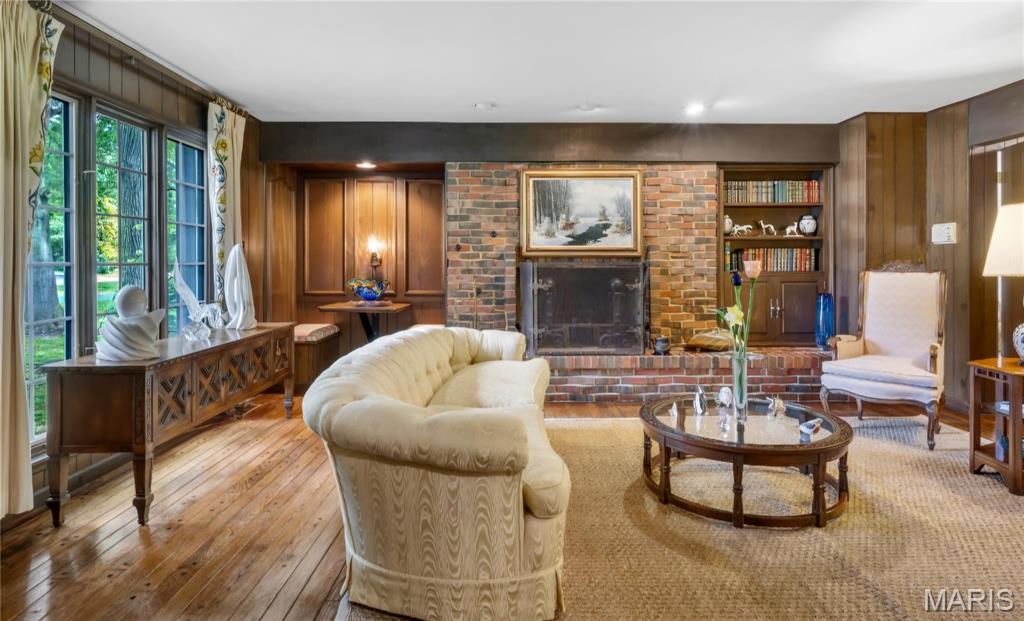 Meadowbrook Country Club Estates - Residential