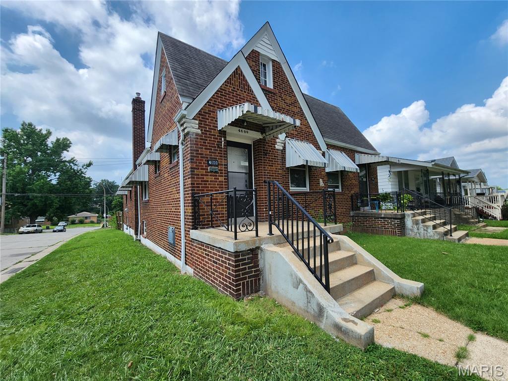 Russells Add 05 - Residential Lease