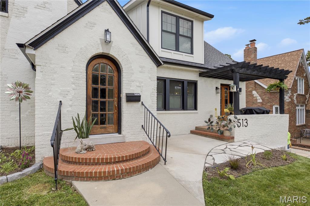 Hollywood Webster - Residential