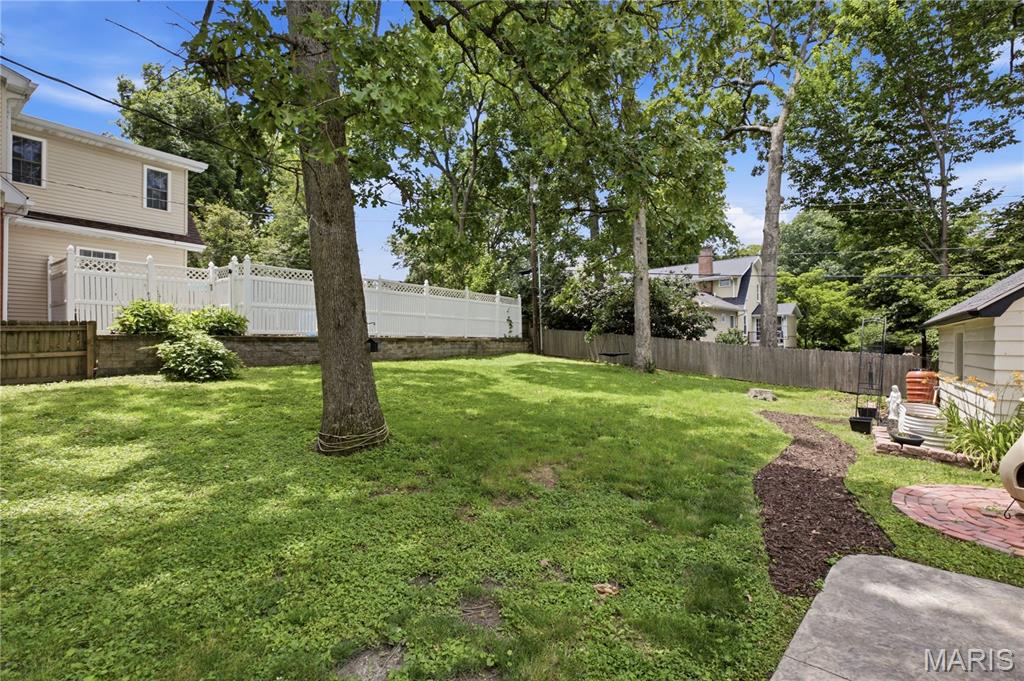 Hollywood Webster - Residential