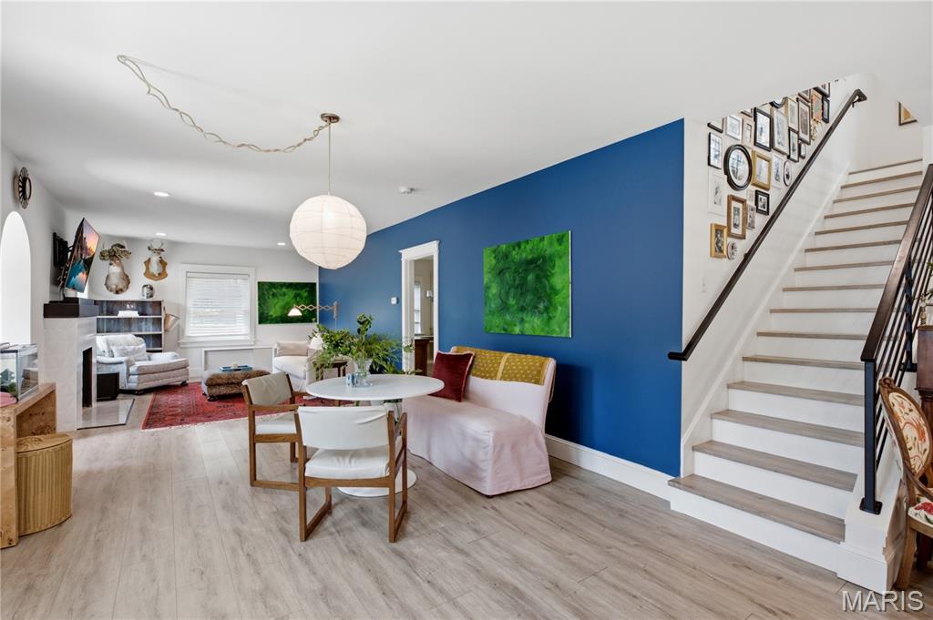 Hollywood Webster - Residential