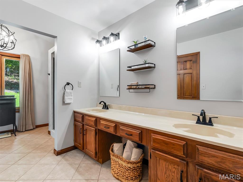 Lakewood Hills Gem Lake Add - Residential