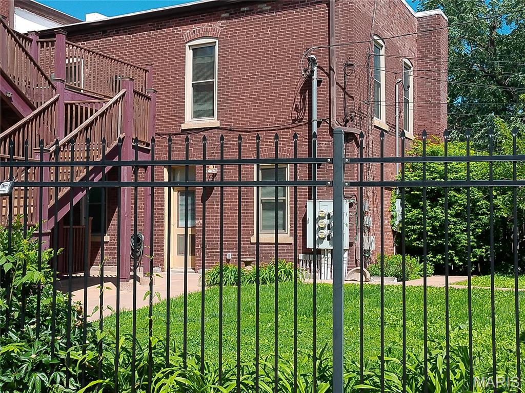 Gorgeous condo with main floor entry in McKinley Heights, close to Lafayette Square!  Enjoy the convenience to local parks, establishments and highway access. Tons of windows, zoned heat/ac, hardwood floors on main floor and brand new carpet in both bedrooms on the second floor.  Truly condo living to be proud of including garage parking and convenient courtyard right outside your door.